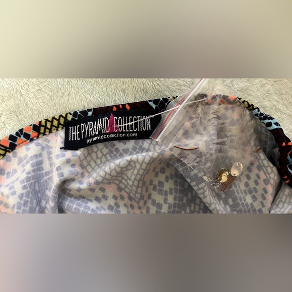 The Pyramid Collection Maxi Dress 🔥NWOT🔥 Price Dropped! - Picture 6 of 6